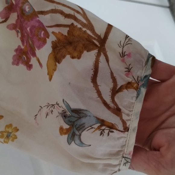 Telluride clothing Co. Women's medium cream floral blouse elbow sleeve - Picture 4 of 11